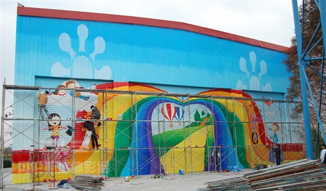 苏州乐园彩车房卷帘门